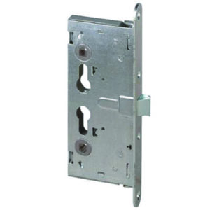 Panic bar lock for the secondary leaf of double leaf doors.